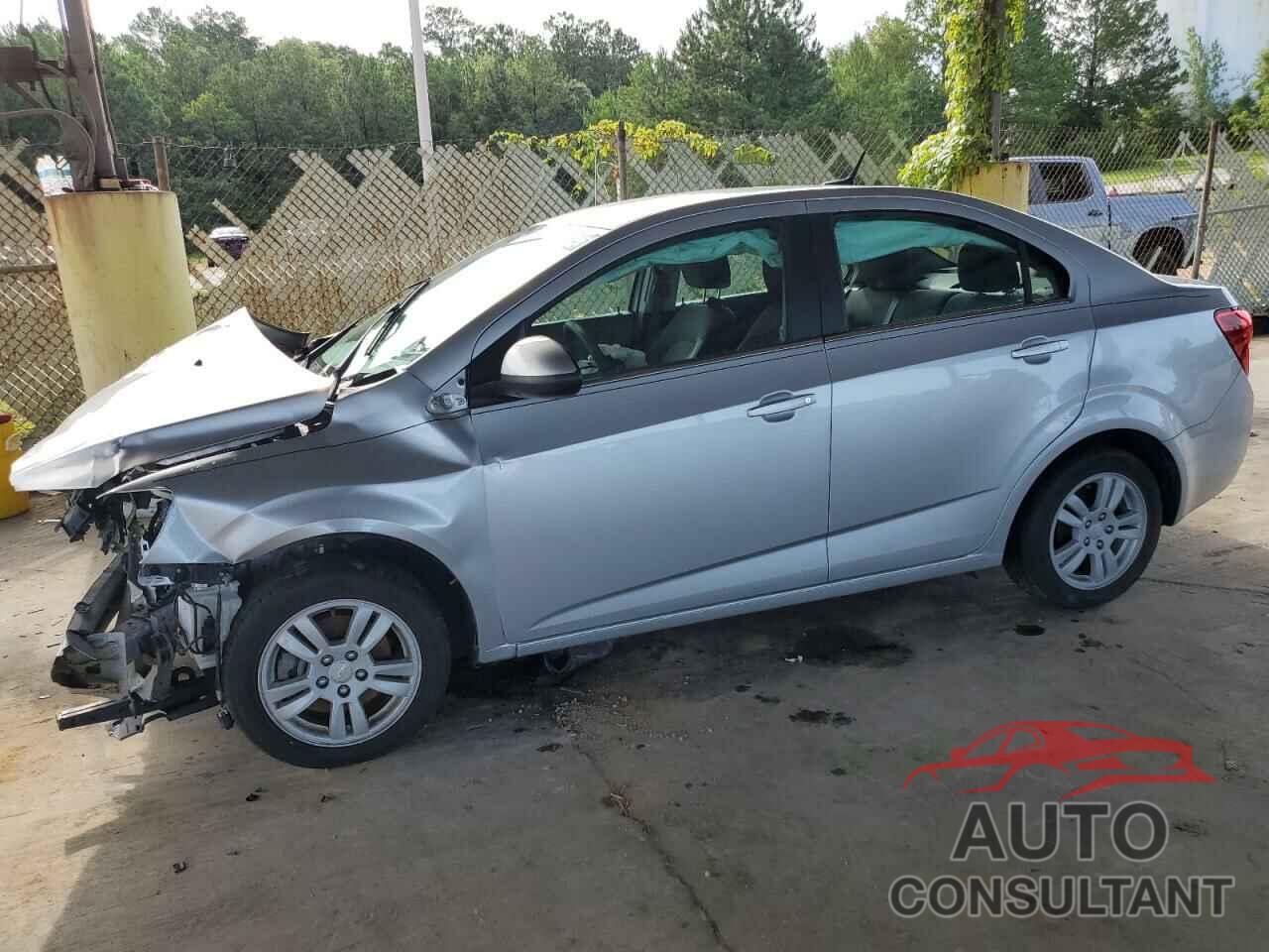 CHEVROLET SONIC 2014 - 1G1JC5SH8E4207594