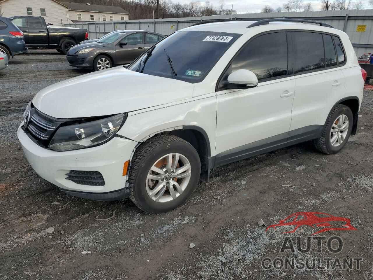 VOLKSWAGEN TIGUAN 2015 - WVGBV7AX7FW579925