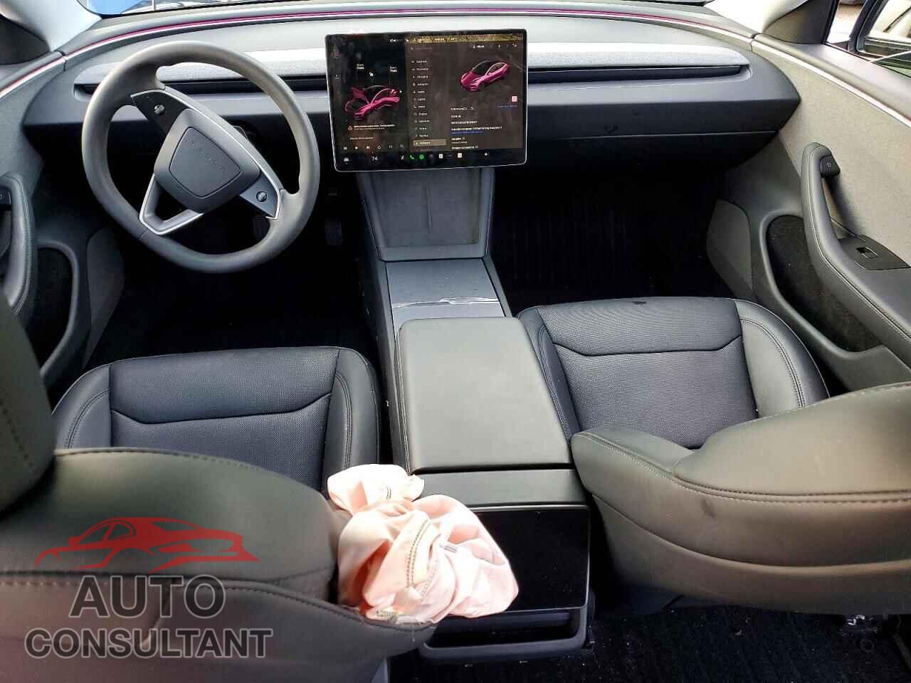 TESLA MODEL 3 2024 - 5YJ3E1EA7RF828017