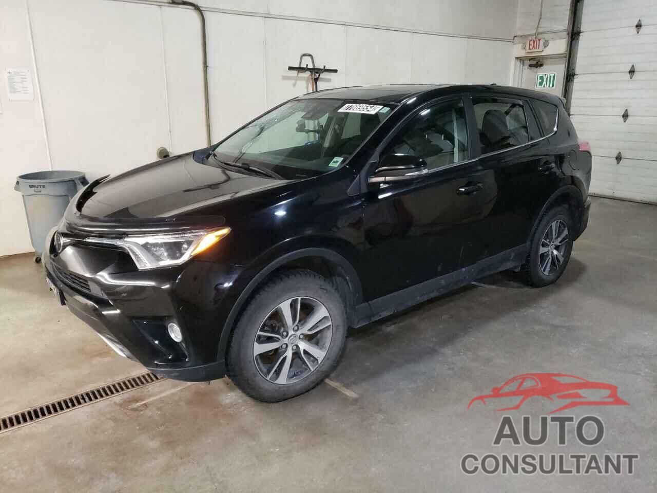 TOYOTA RAV4 2018 - 2T3RFREV9JW782231