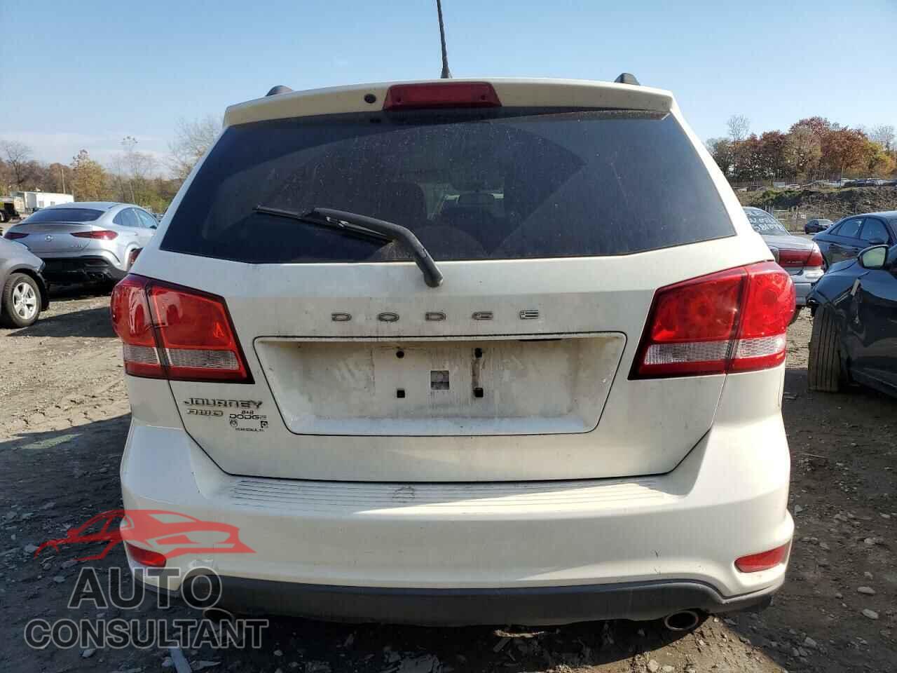 DODGE JOURNEY 2011 - 3D4PH1FG1BT555212