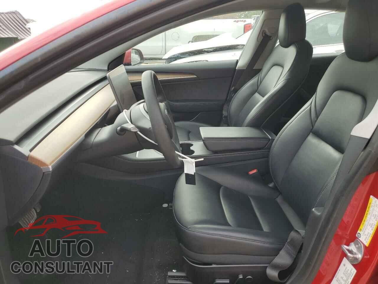 TESLA MODEL 3 2021 - 5YJ3E1EA5MF016157