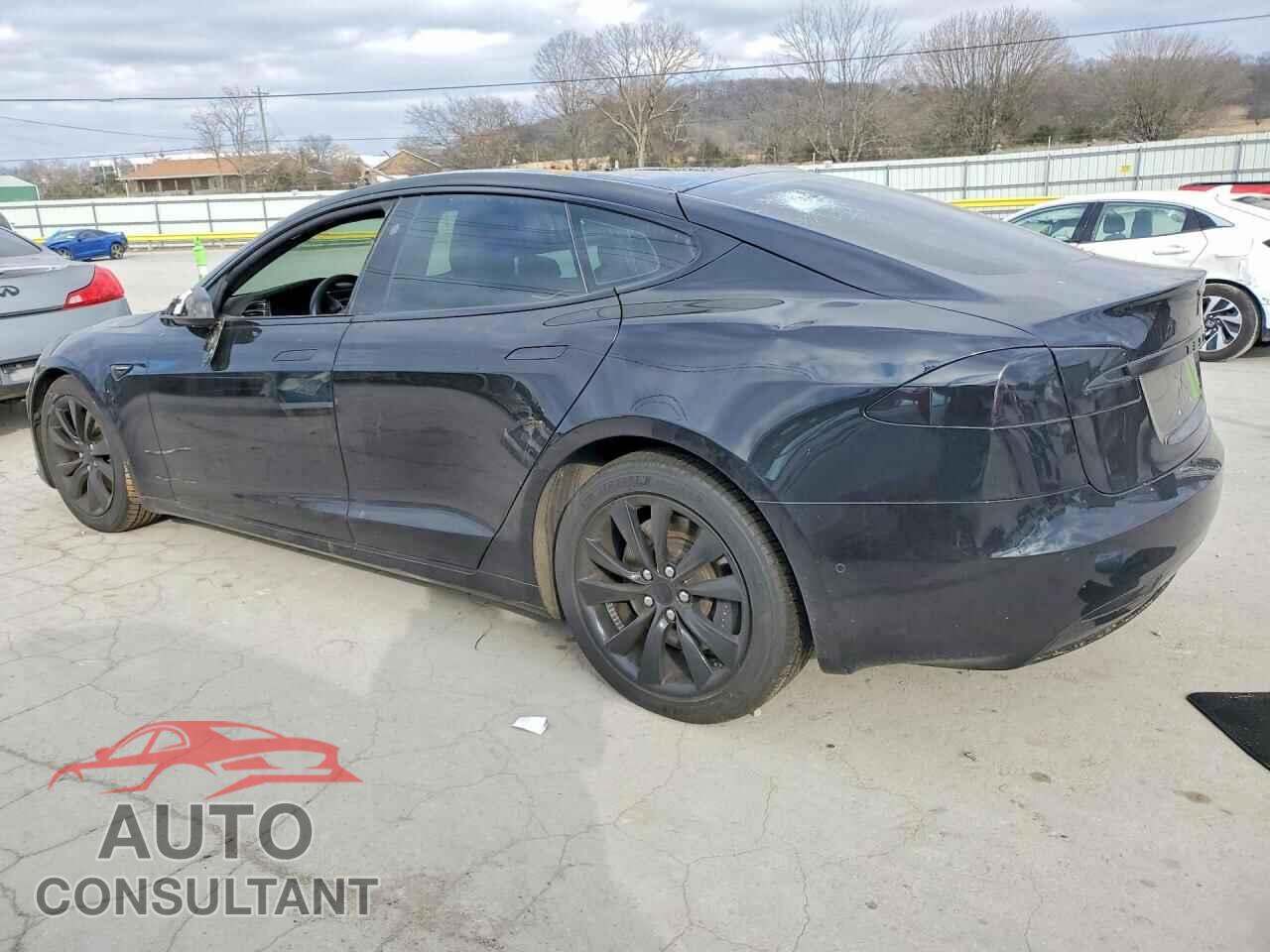 TESLA MODEL S 2017 - 5YJSA1E2XHF185984