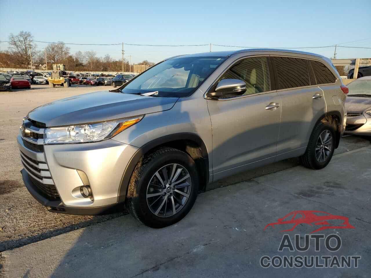 TOYOTA HIGHLANDER 2017 - 5TDJZRFH0HS439123