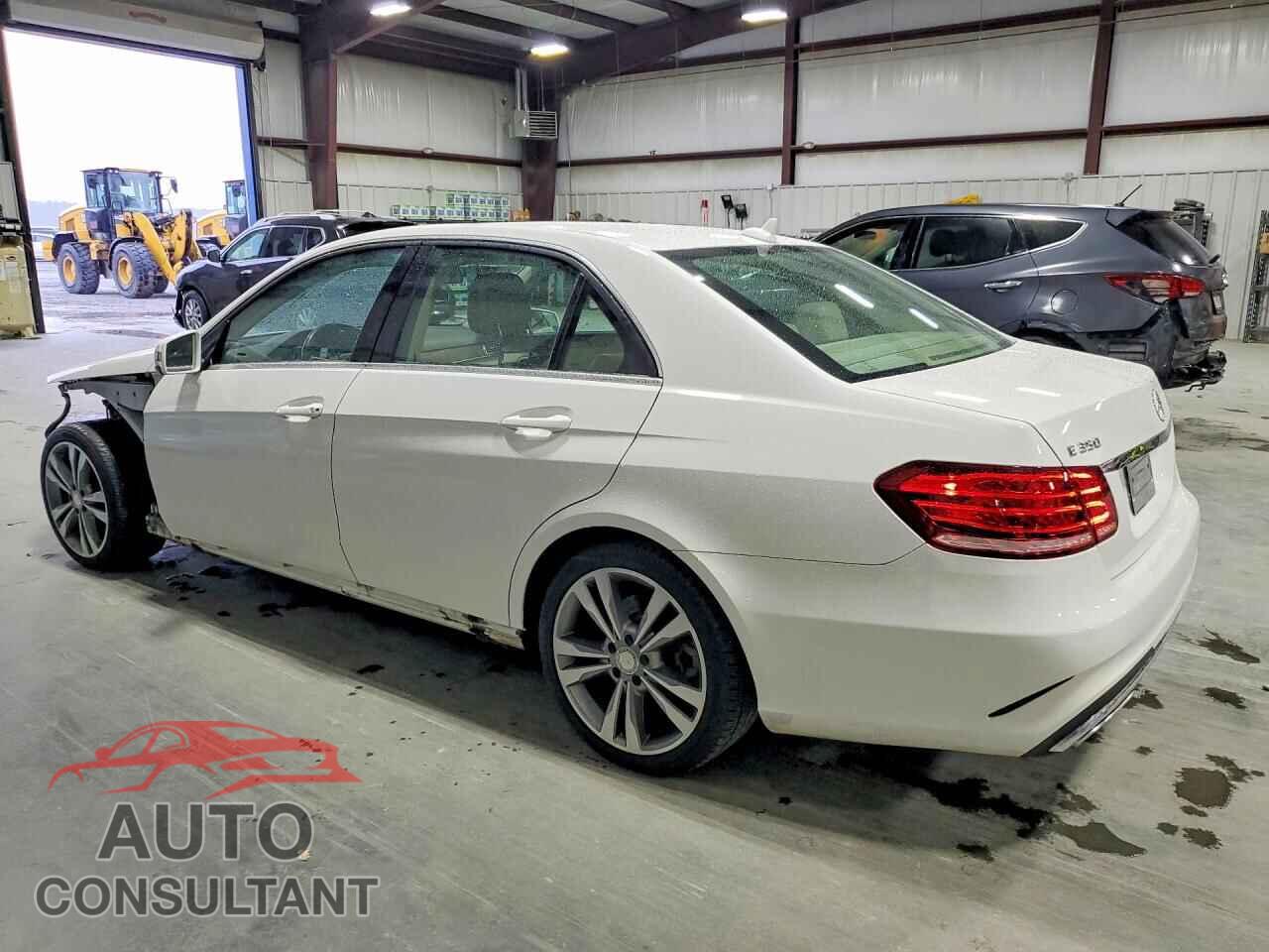 MERCEDES-BENZ E-CLASS 2015 - WDDHF5KB4FB124983