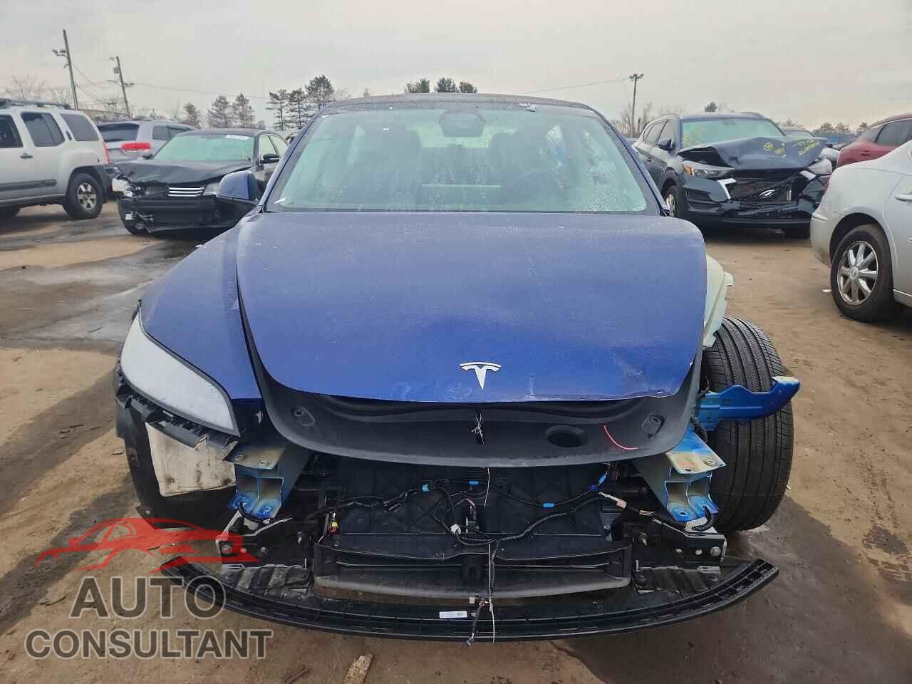 TESLA MODEL 3 2024 - 5YJ3E1EB8RF795585