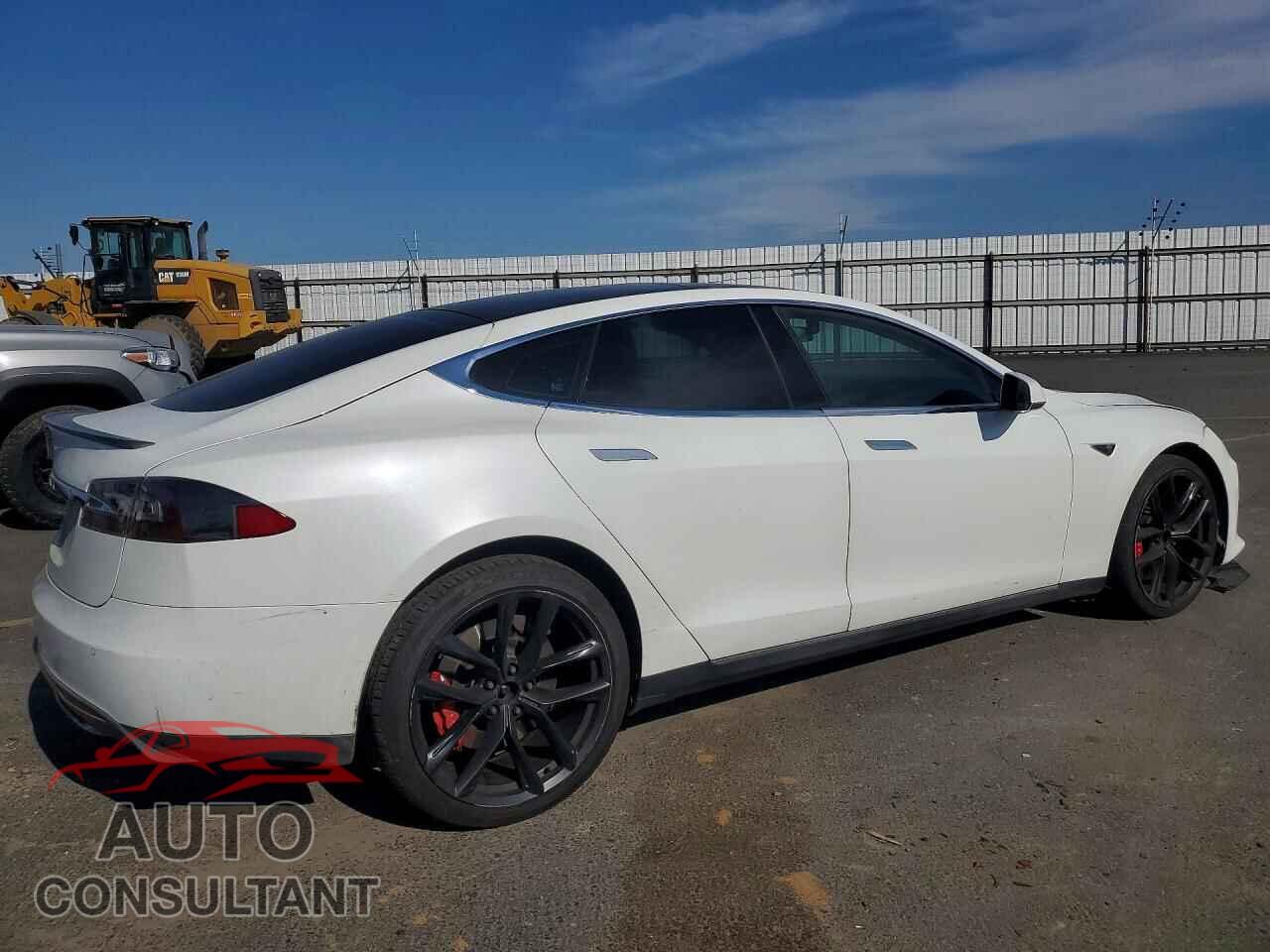 TESLA MODEL S 2014 - 5YJSA1H1XEFP29835