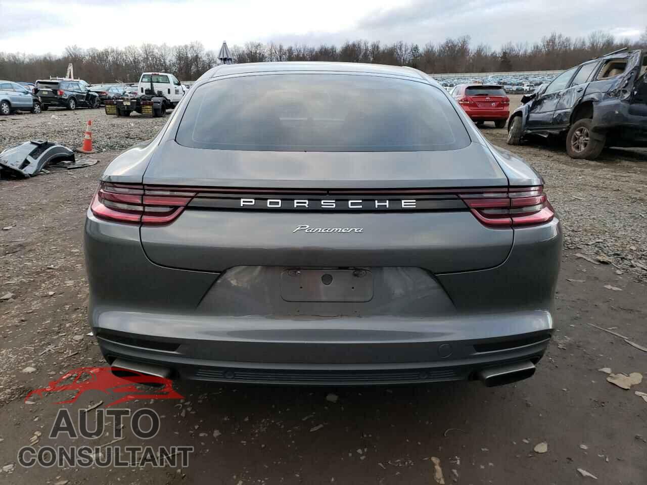 PORSCHE PANAMERA 2018 - WP0AA2A70JL112077