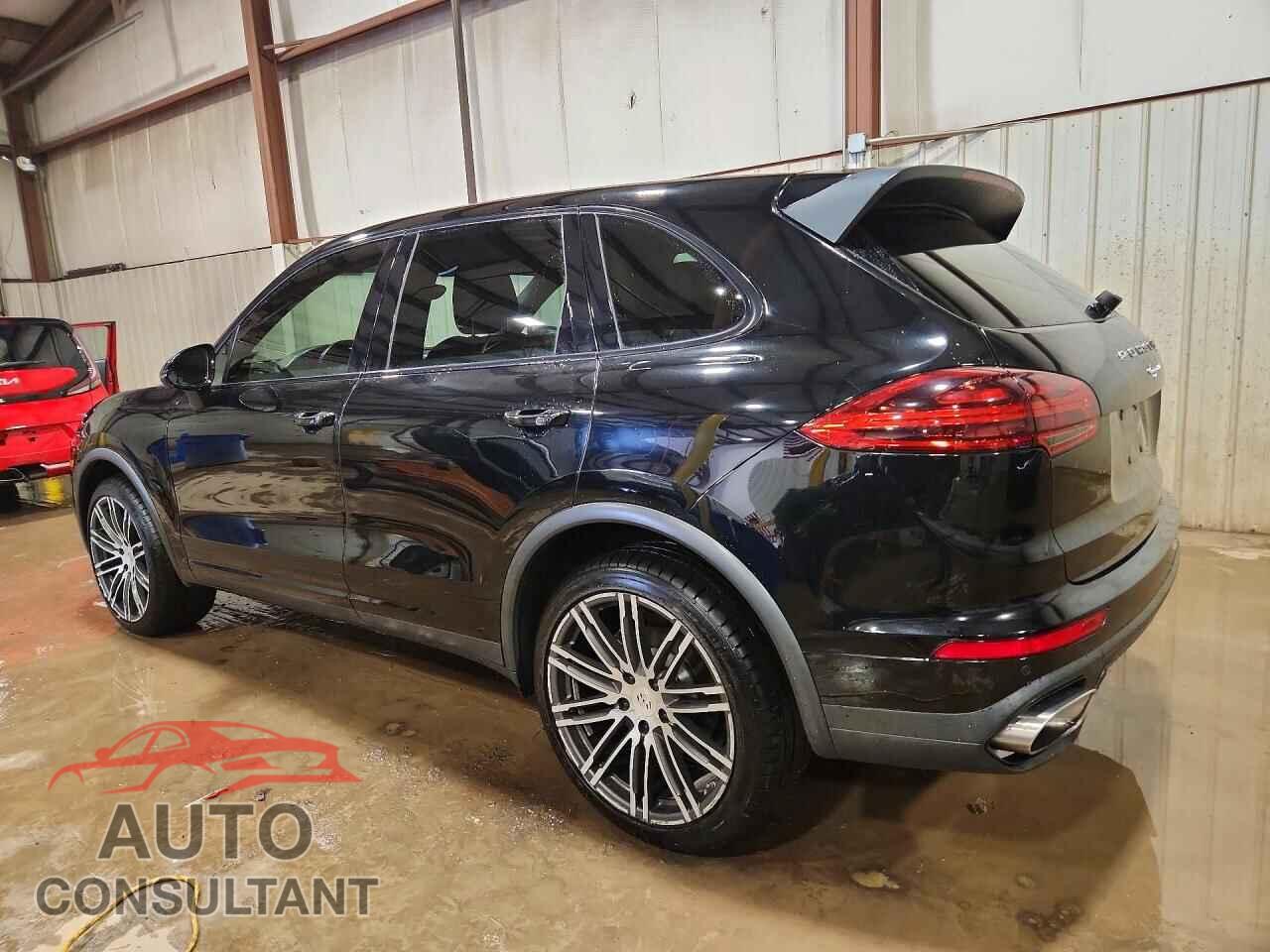 PORSCHE CAYENNE 2016 - WP1AA2A22GKA11771