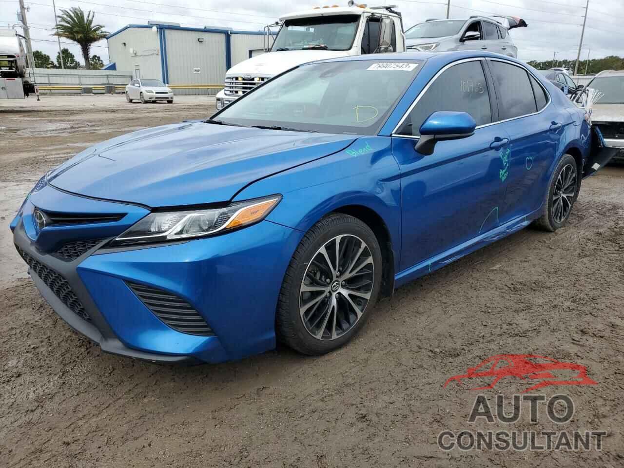 TOYOTA CAMRY 2018 - 4T1B11HK4JU115546