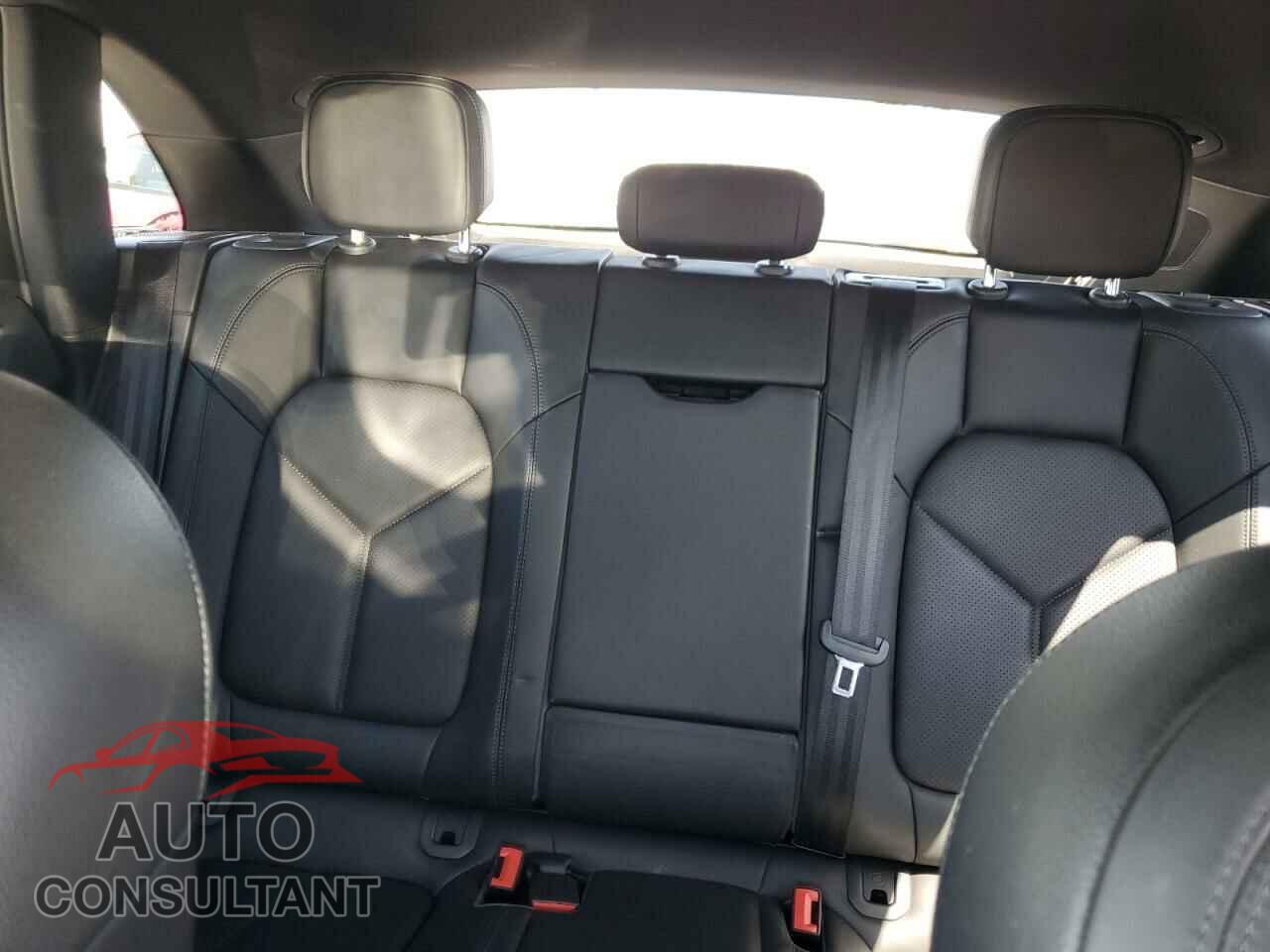 PORSCHE MACAN 2016 - WP1AB2A55GLB40623