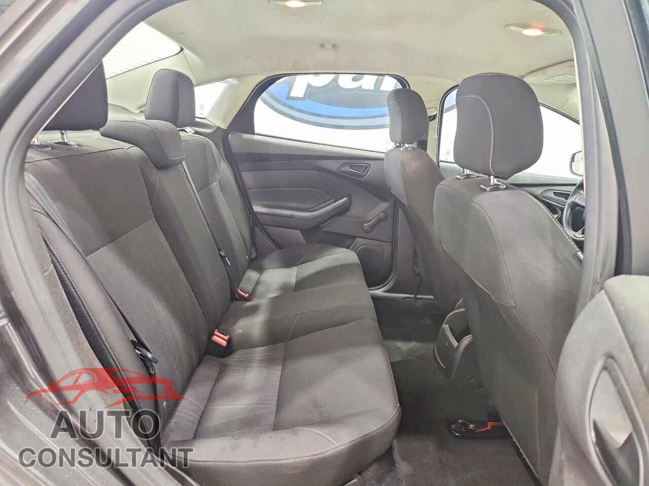 FORD FOCUS 2017 - 1FADP3E24HL235963