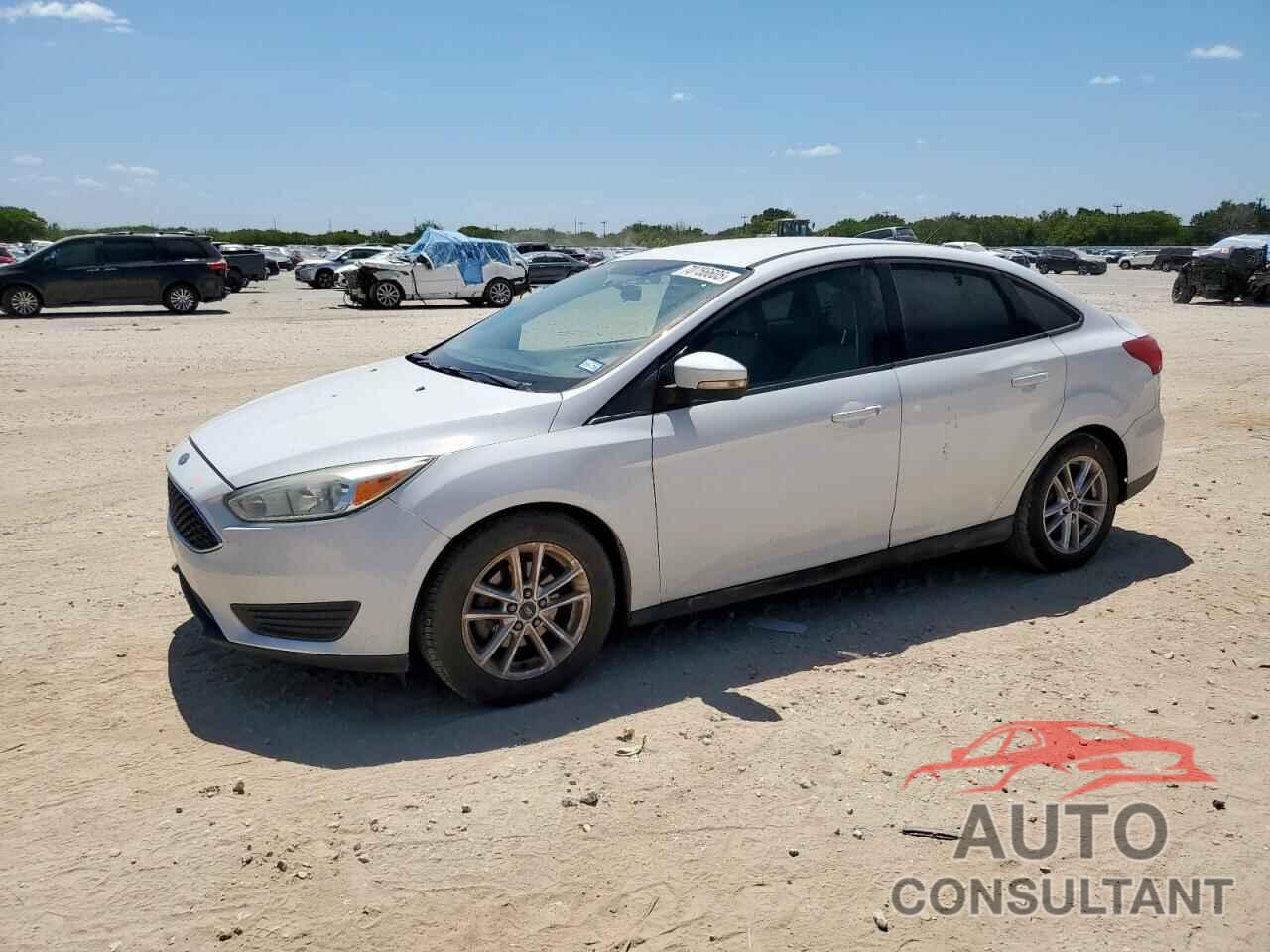 FORD FOCUS 2015 - 1FADP3F28FL298981