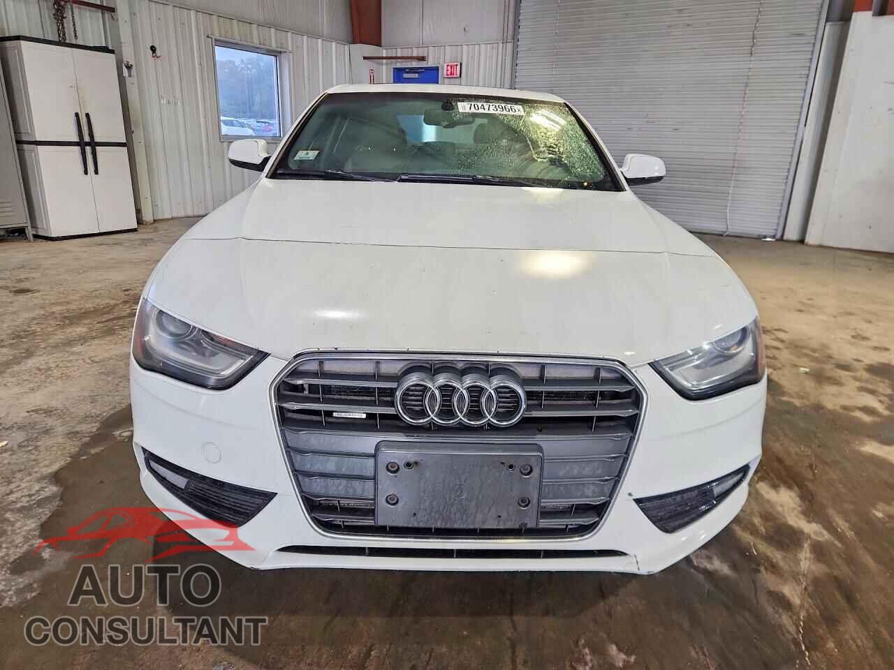 AUDI A4 2013 - WAUFFAFL2DN034589