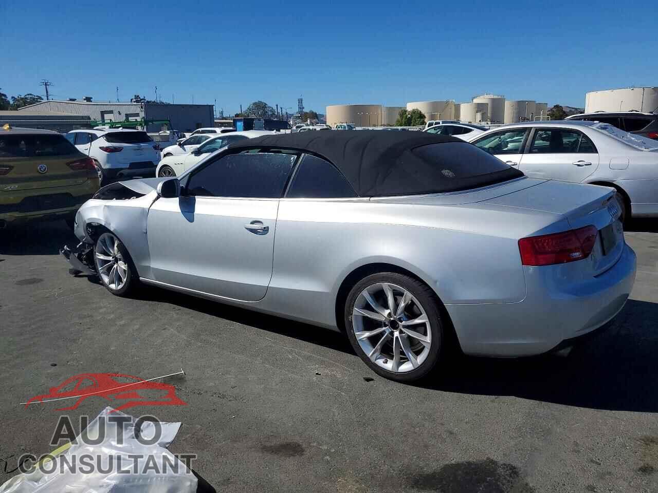 AUDI A5 2014 - WAUCFAFH0EN001610