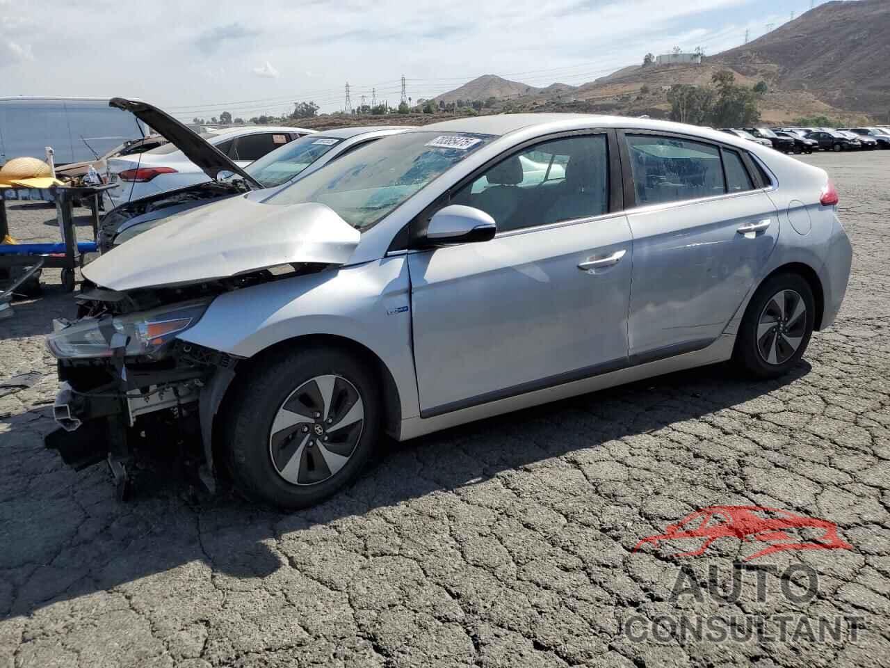 HYUNDAI IONIQ 2017 - KMHC75LC8HU049197
