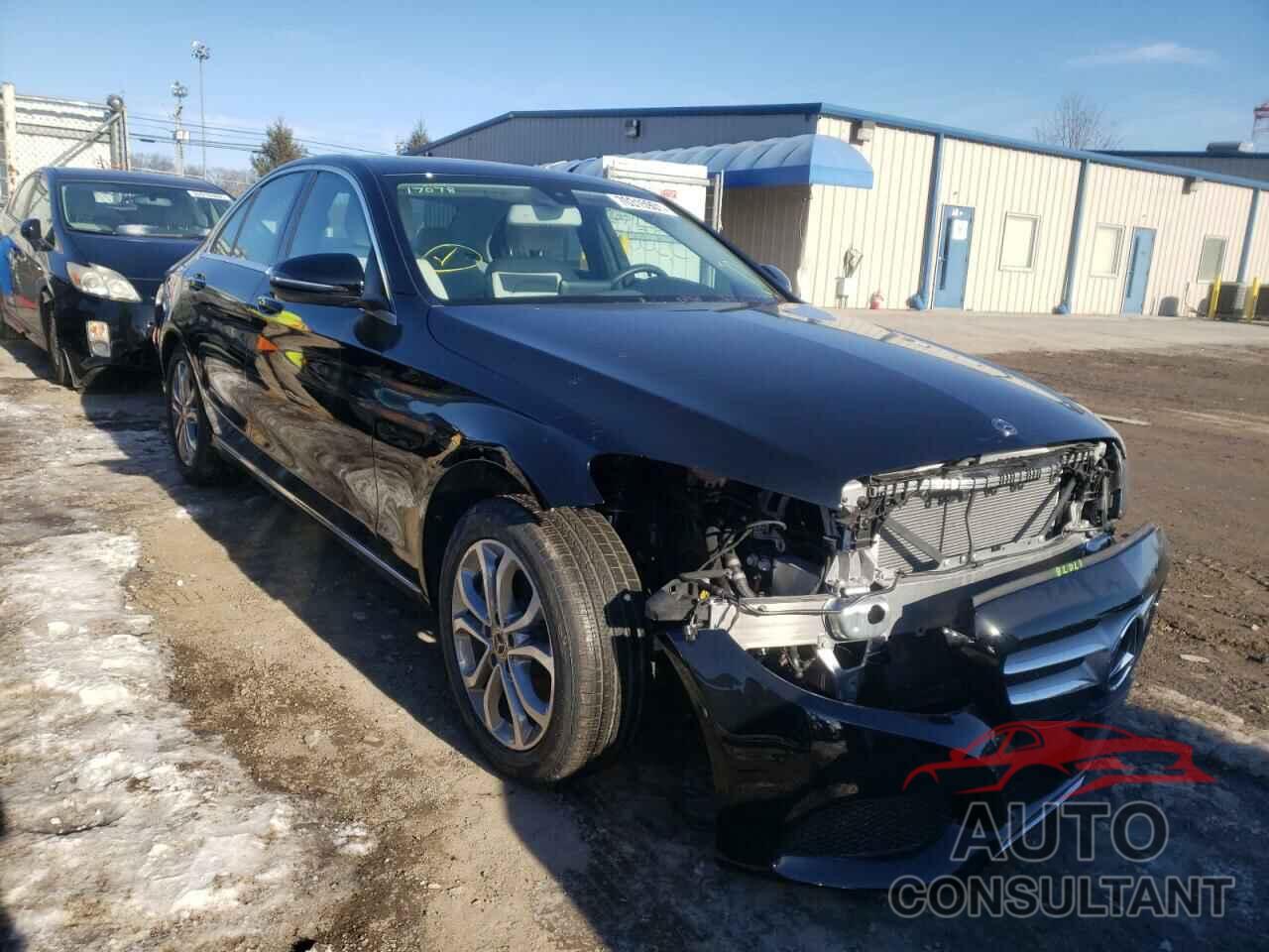 MERCEDES-BENZ C-CLASS 2018 - 55SWF4KB5JU242413