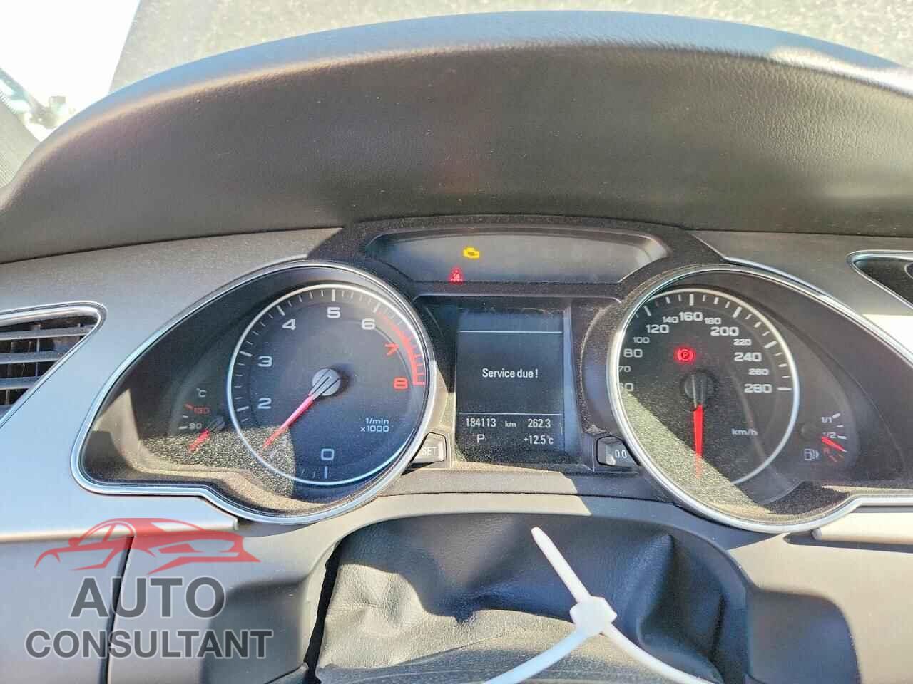 AUDI A5 2010 - WAUMFBFR1AA000616