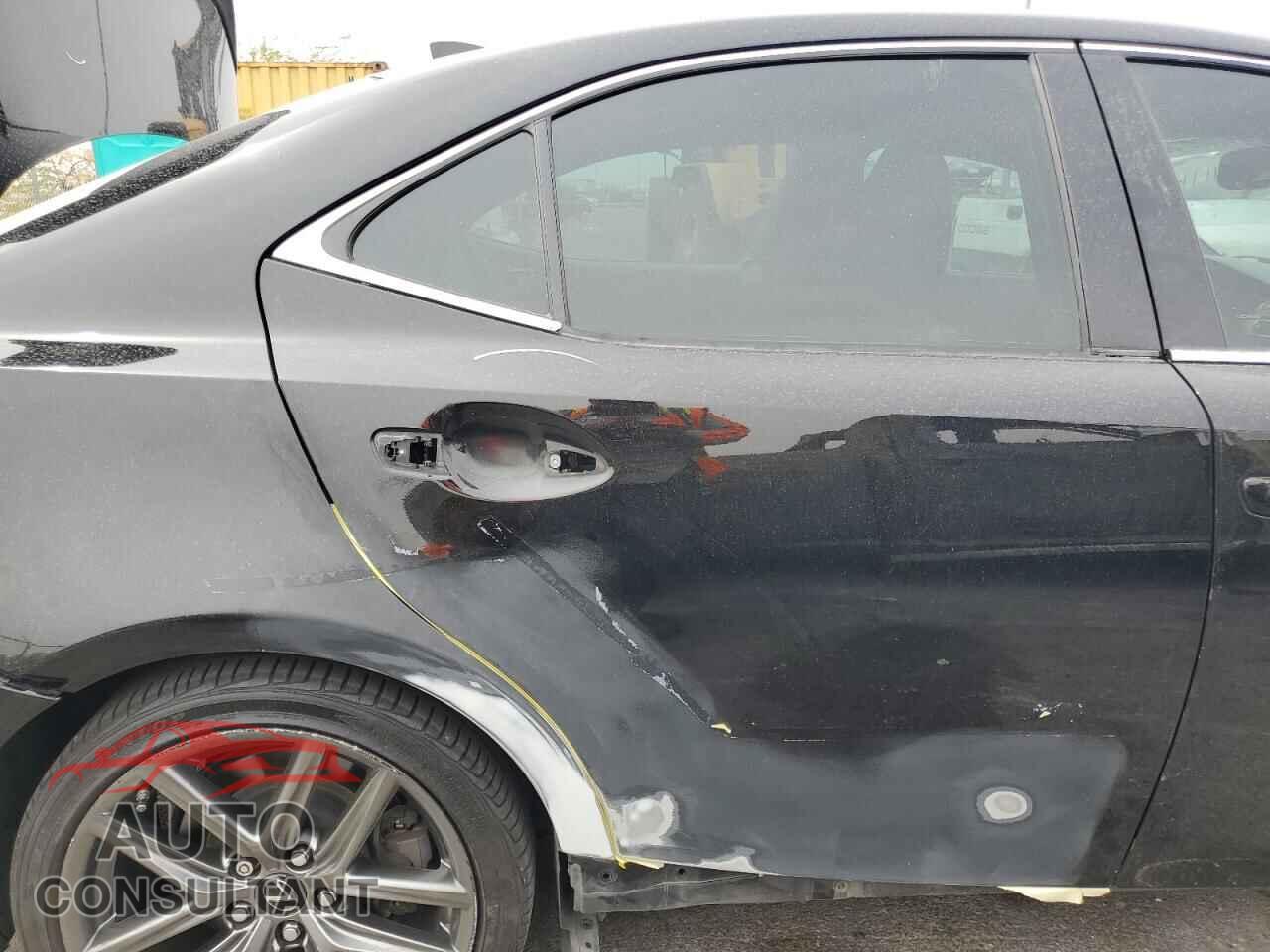 LEXUS IS 2016 - JTHBA1D28G5025229
