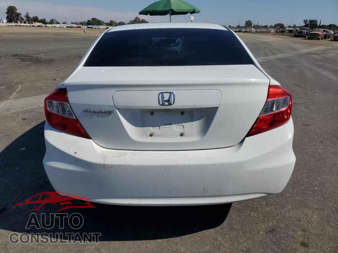 HONDA CIVIC 2012 - 2HGFB2F86CH584564
