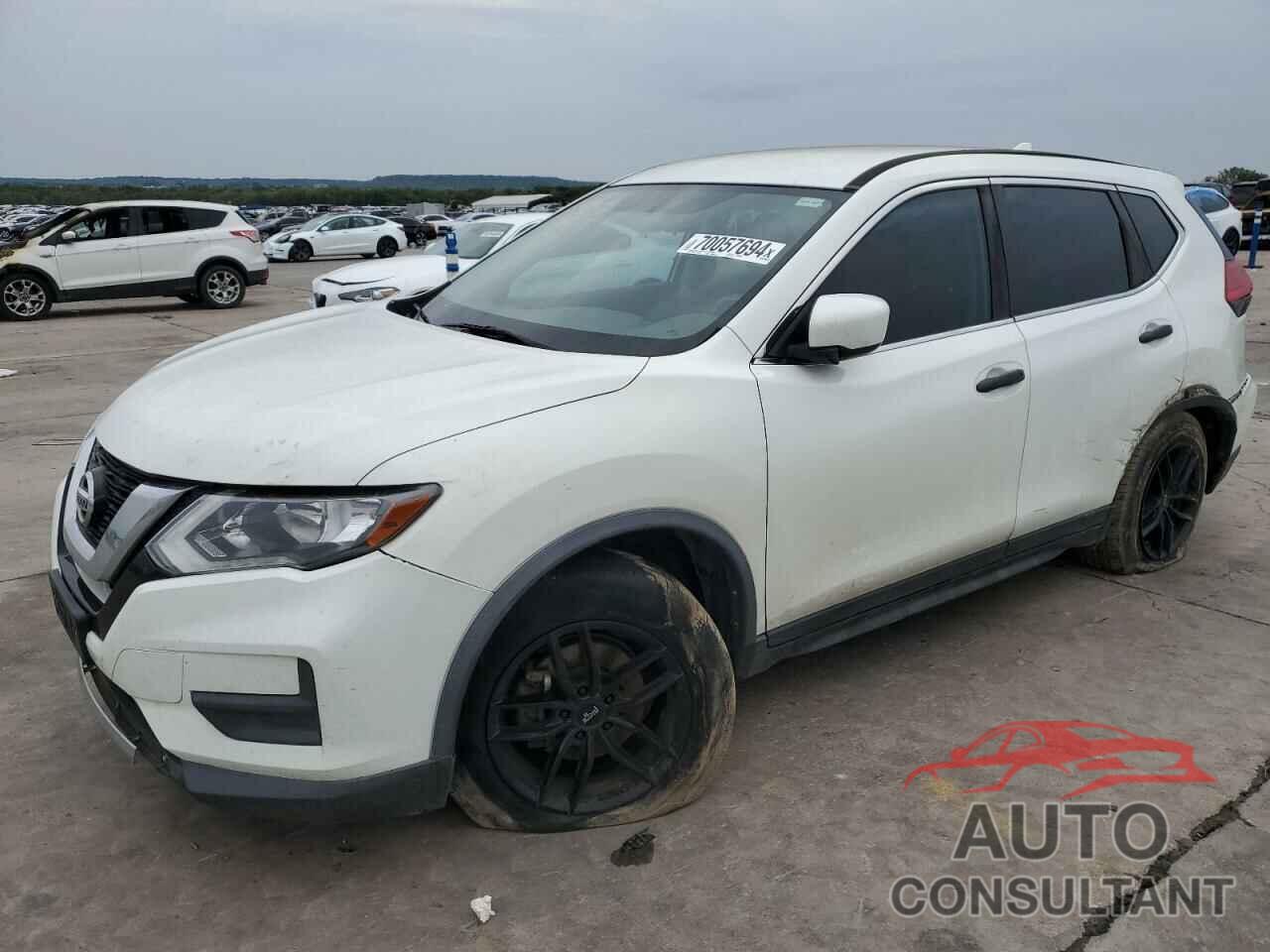 NISSAN ROGUE 2017 - JN8AT2MTXHW136712