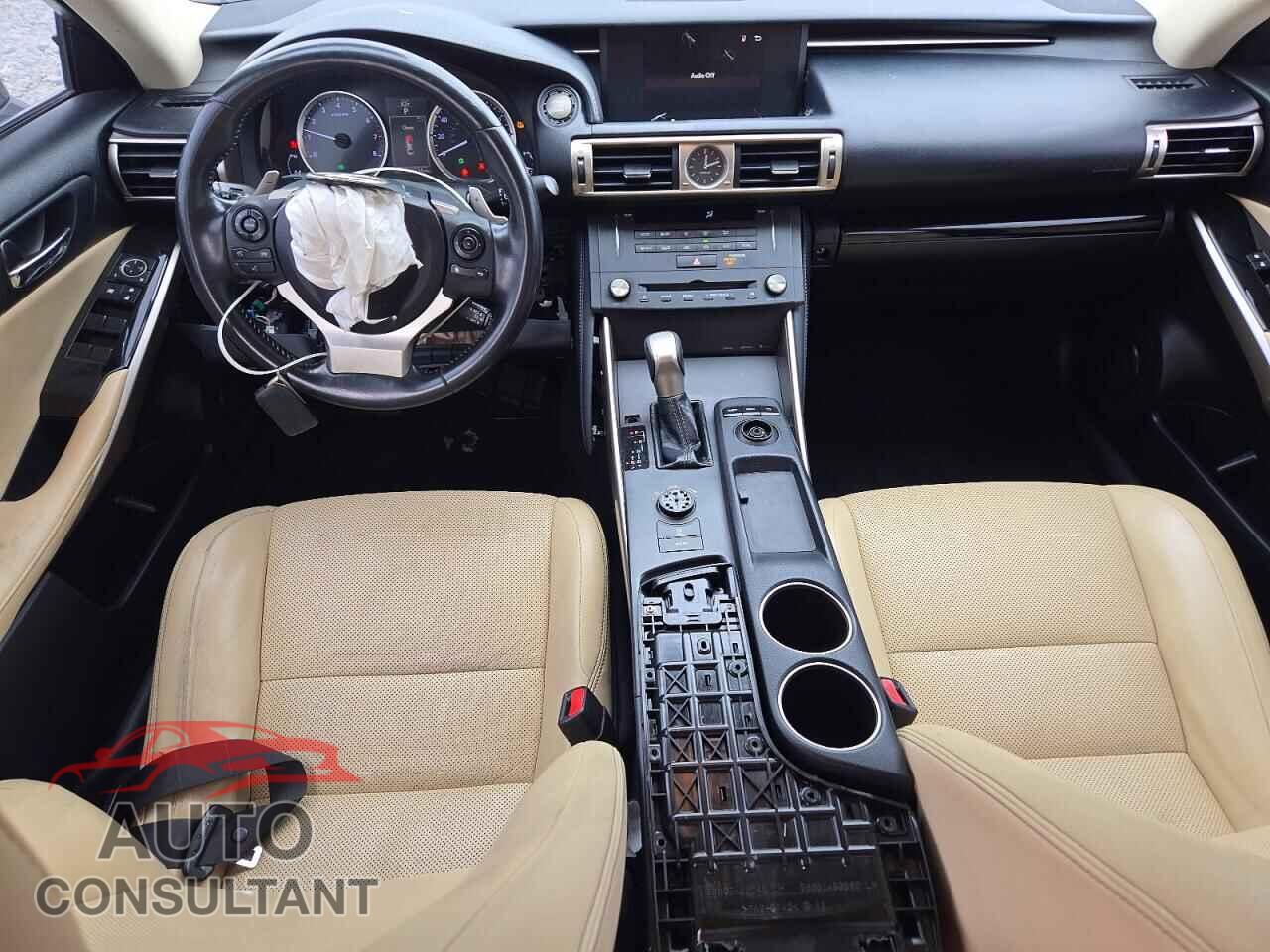 LEXUS IS 2015 - JTHBF1D27F5063258