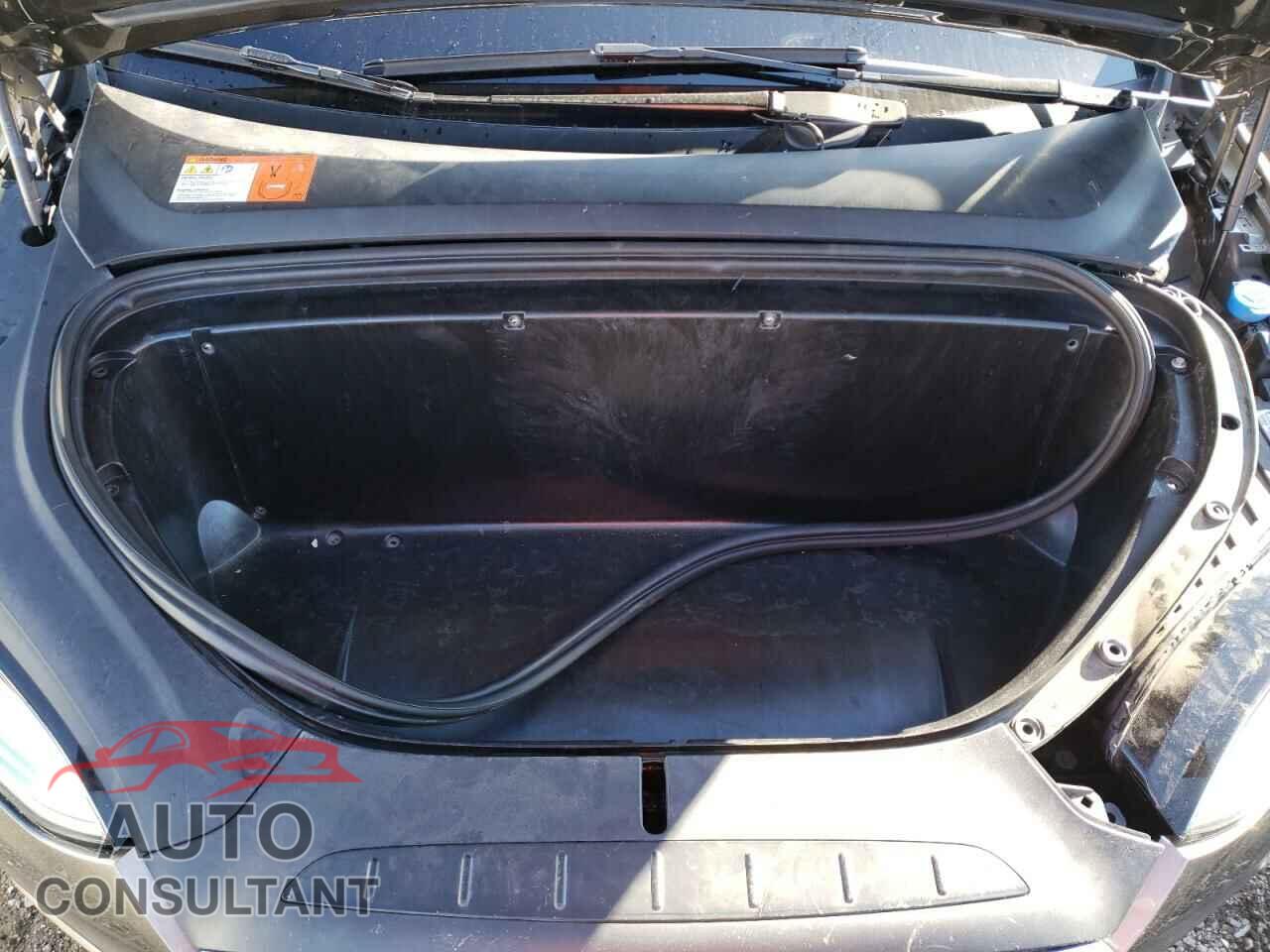 TESLA MODEL X 2016 - 5YJXCBE22GF001500