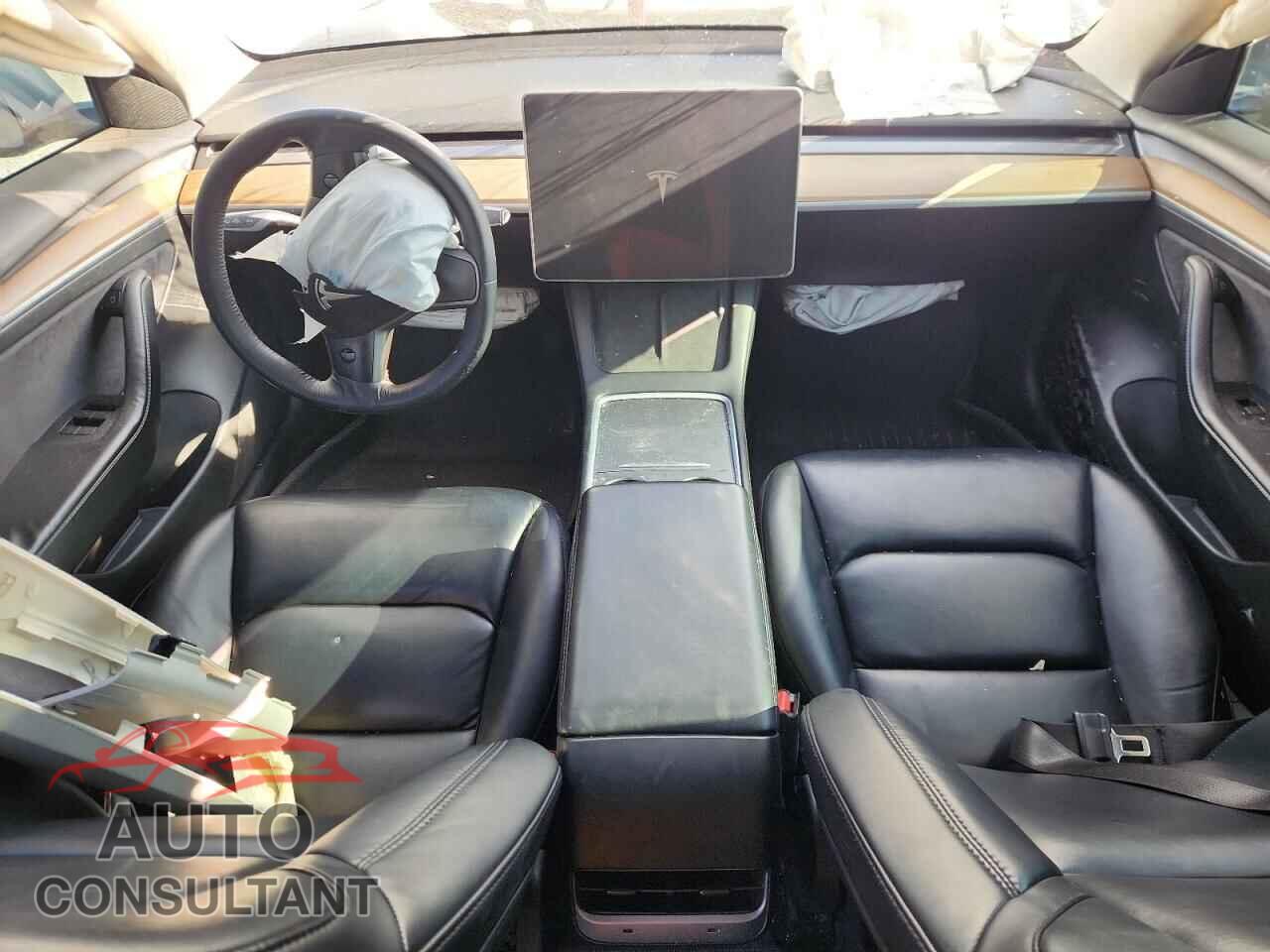 TESLA MODEL 3 2021 - 5YJ3E1EA4MF043043