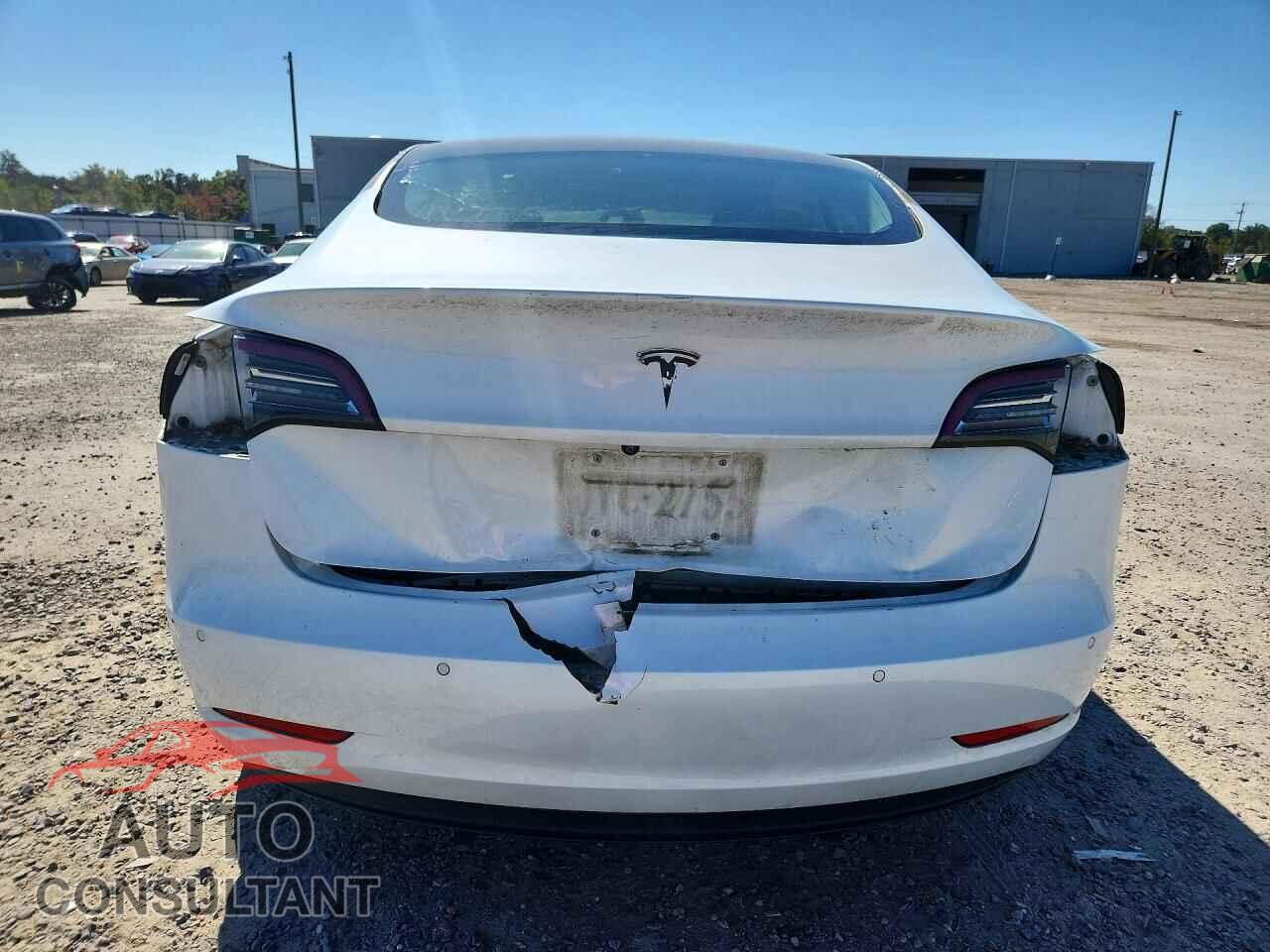 TESLA MODEL 3 2018 - 5YJ3E1EB2JF066924