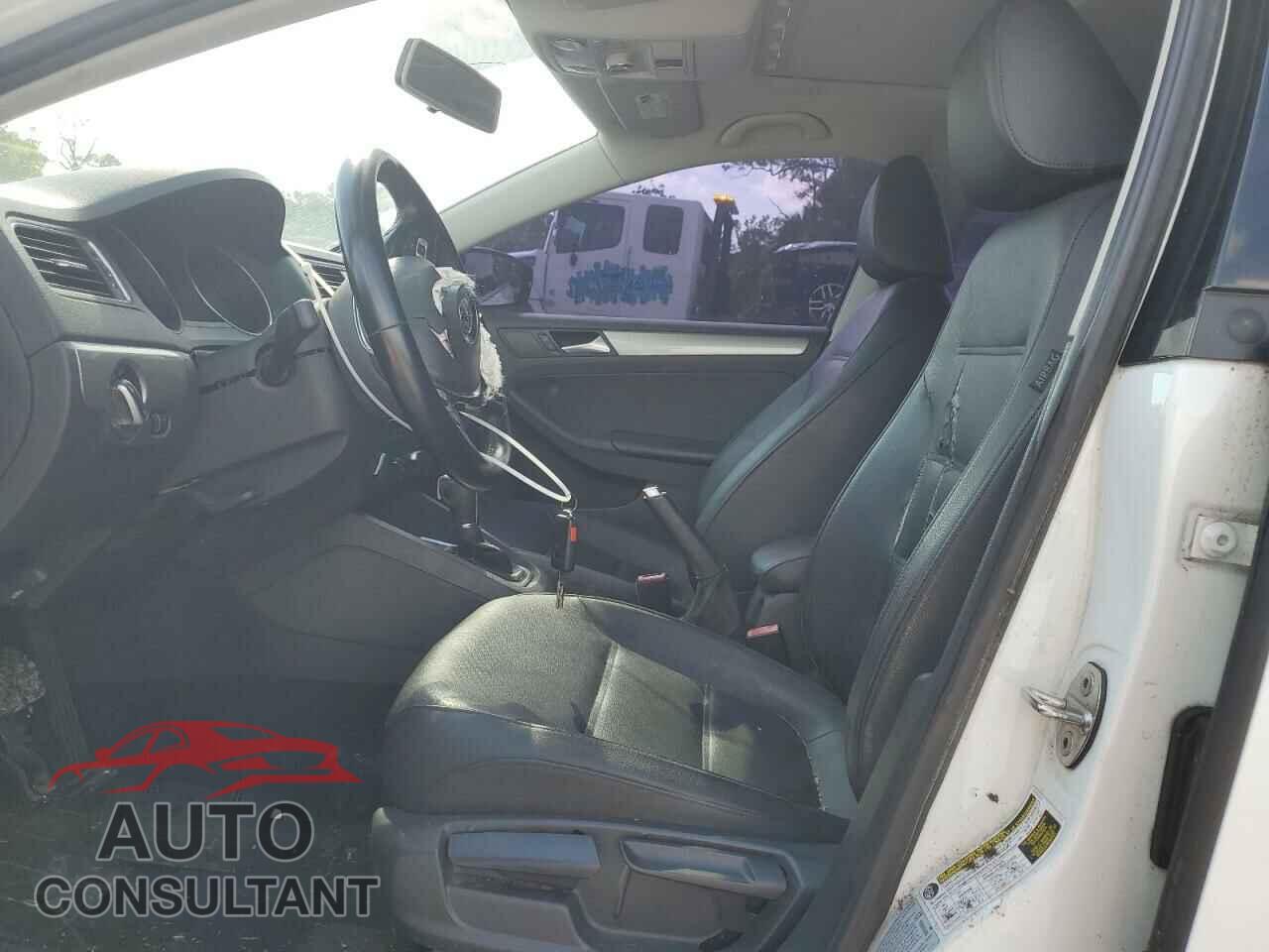 VOLKSWAGEN JETTA 2017 - 3VWDB7AJ6HM400341