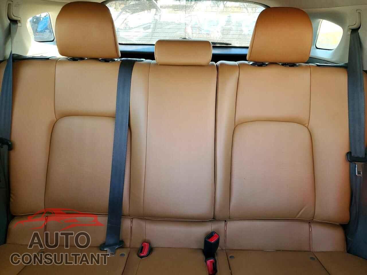 LEXUS CT 200 2012 - JTHKD5BH2C2117244