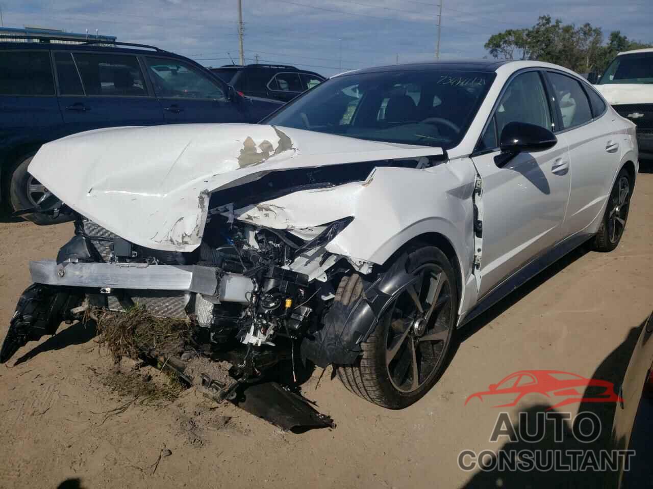 HYUNDAI SONATA 2023 - KMHL44J23PA278769