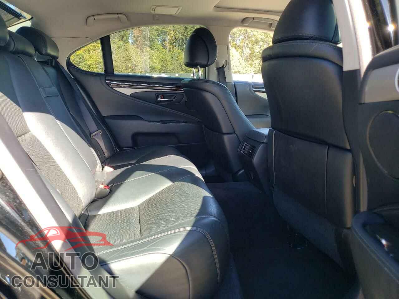LEXUS LS460 2015 - JTHCL5EF9F5025522