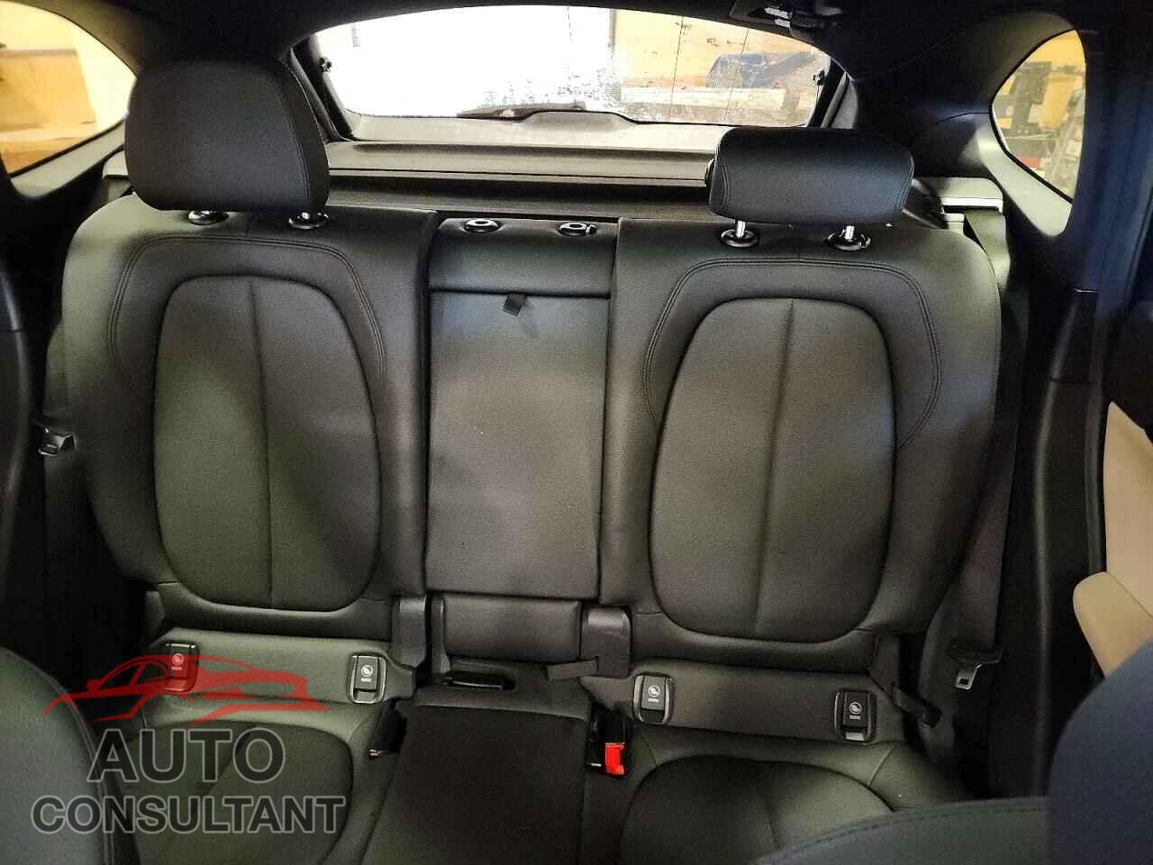 BMW X1 2017 - WBXHT3Z31H4A57732