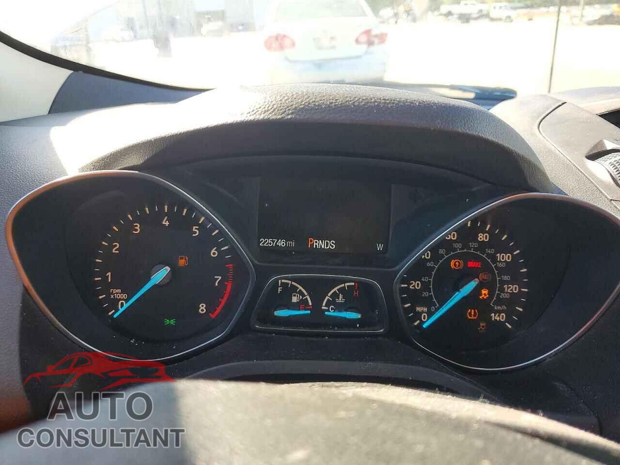 FORD ESCAPE 2017 - 1FMCU0F76HUD81486