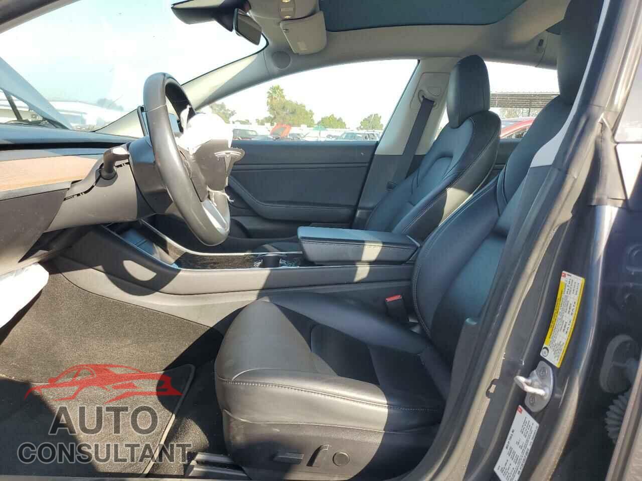 TESLA MODEL 3 2018 - 5YJ3E1EB2JF185010