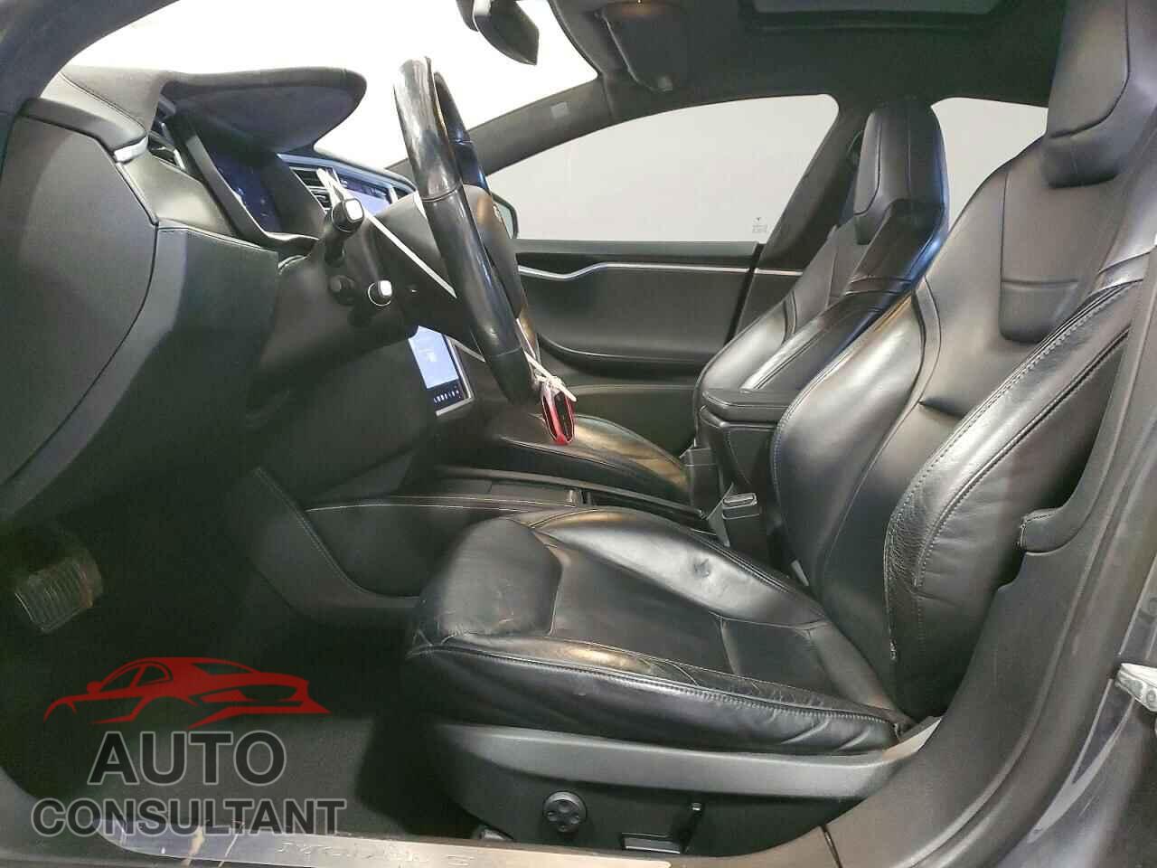 TESLA MODEL S 2015 - 5YJSA1H18FF083907