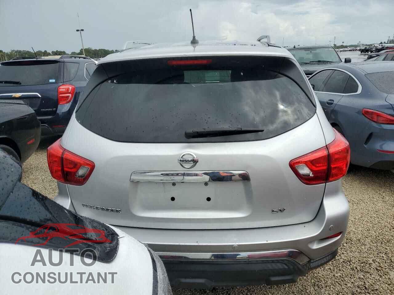 NISSAN PATHFINDER 2017 - 5N1DR2MN0HC652177