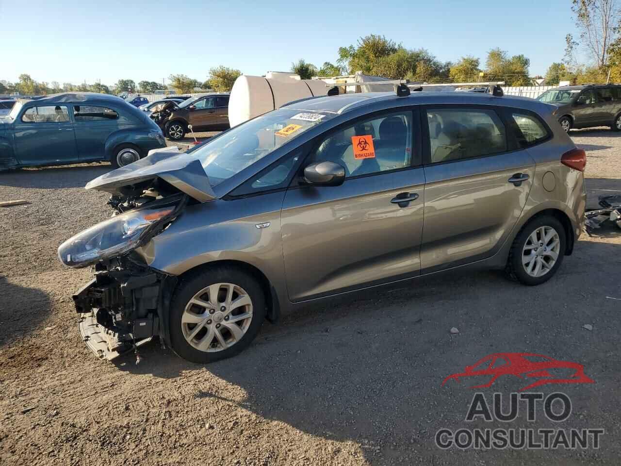 KIA RONDO 2017 - KNAHT8A32H7172595