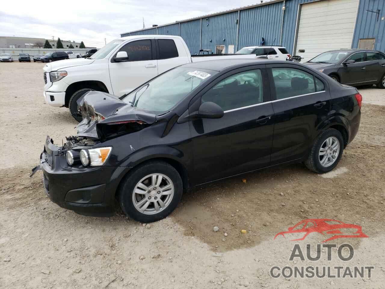 CHEVROLET SONIC 2015 - 1G1JC5SH4F4156306