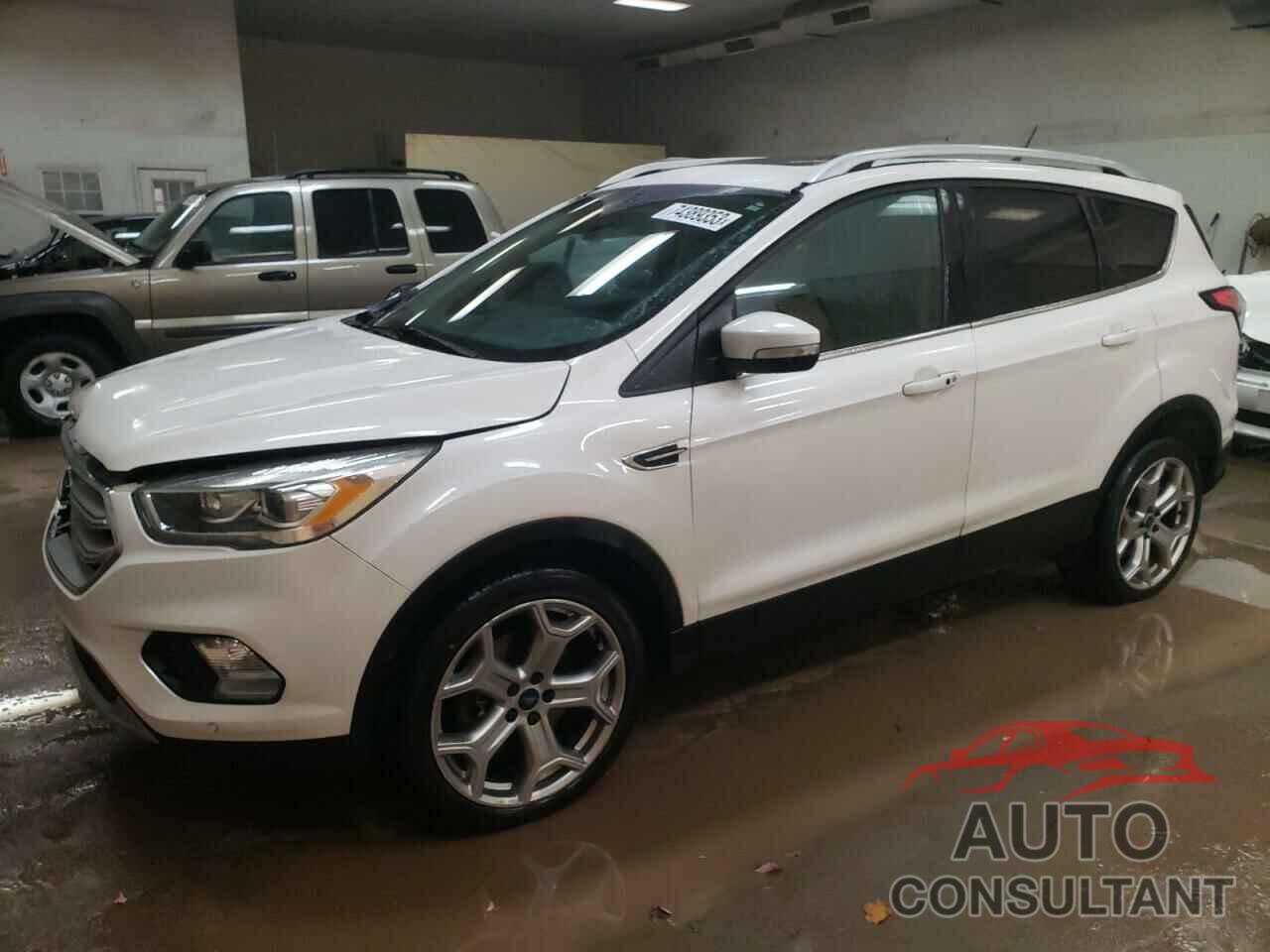FORD ESCAPE 2018 - 1FMCU9J98JUA53165