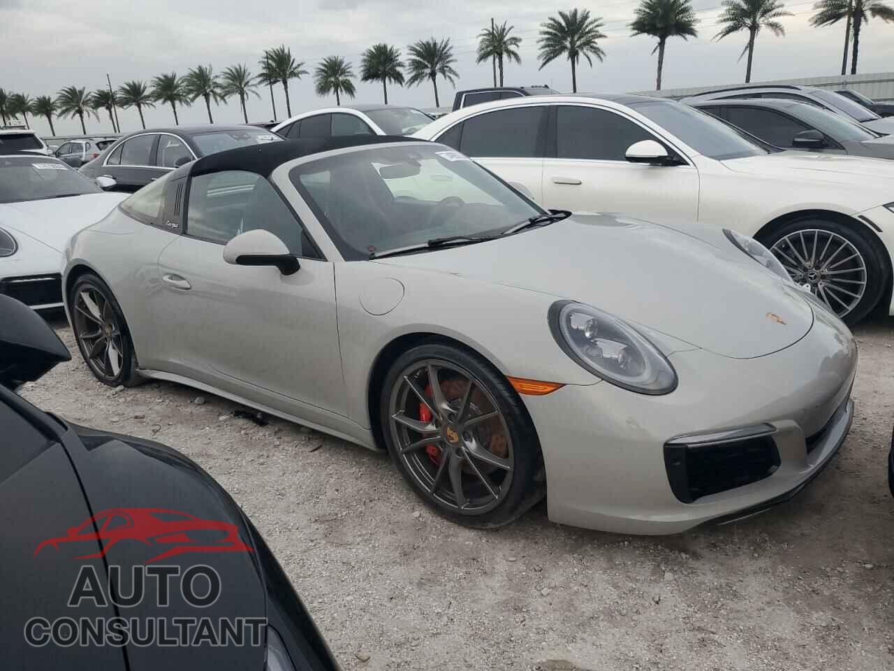 PORSCHE 911 2019 - WP0BB2A93KS126324