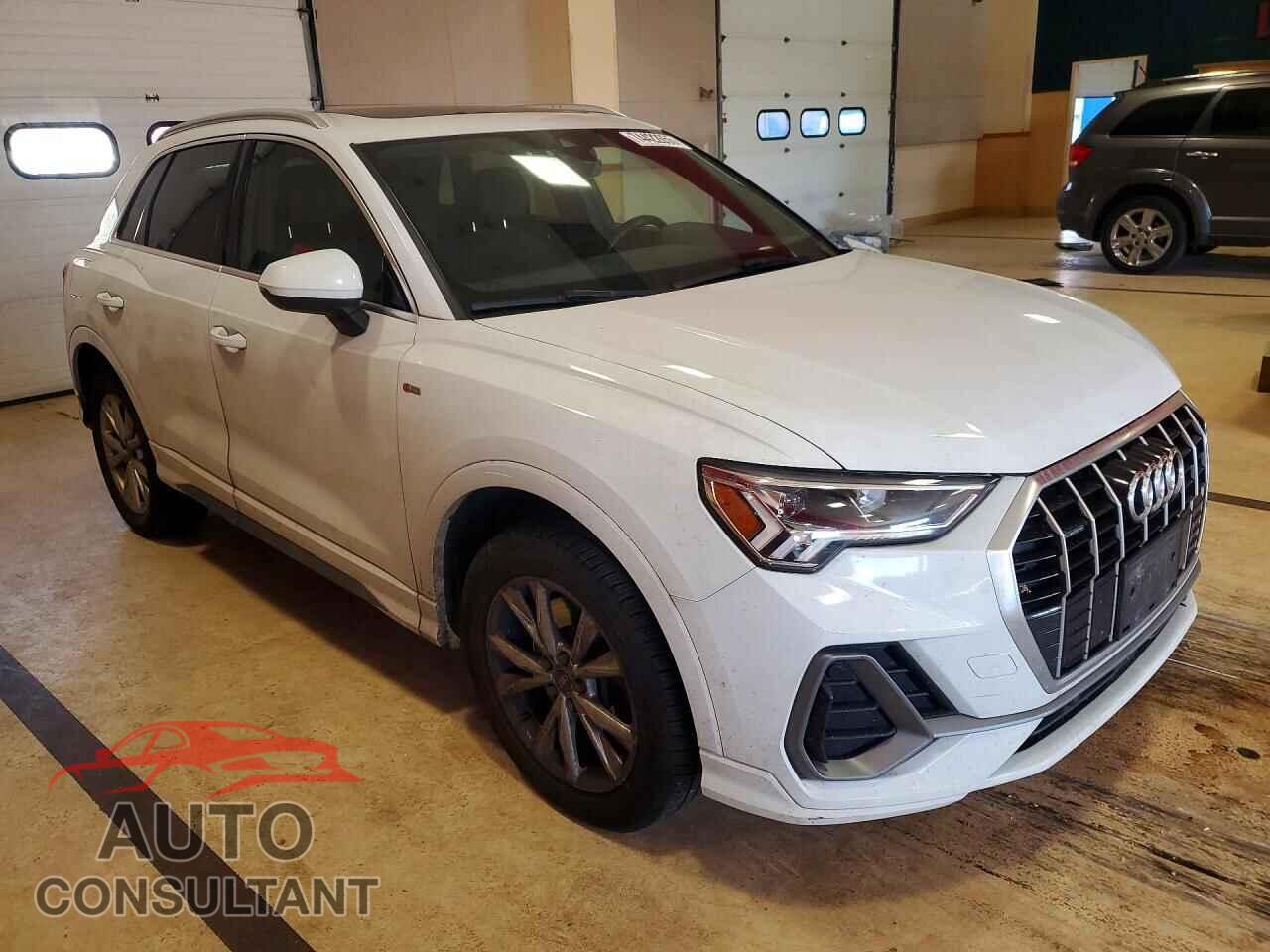 AUDI Q3 2021 - WA1EECF34M1050923