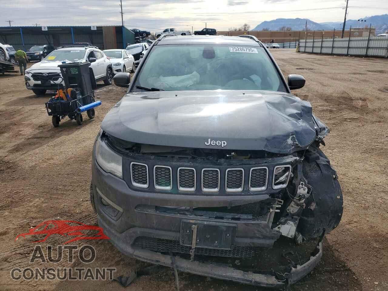 JEEP COMPASS 2019 - 3C4NJDBB2KT812866