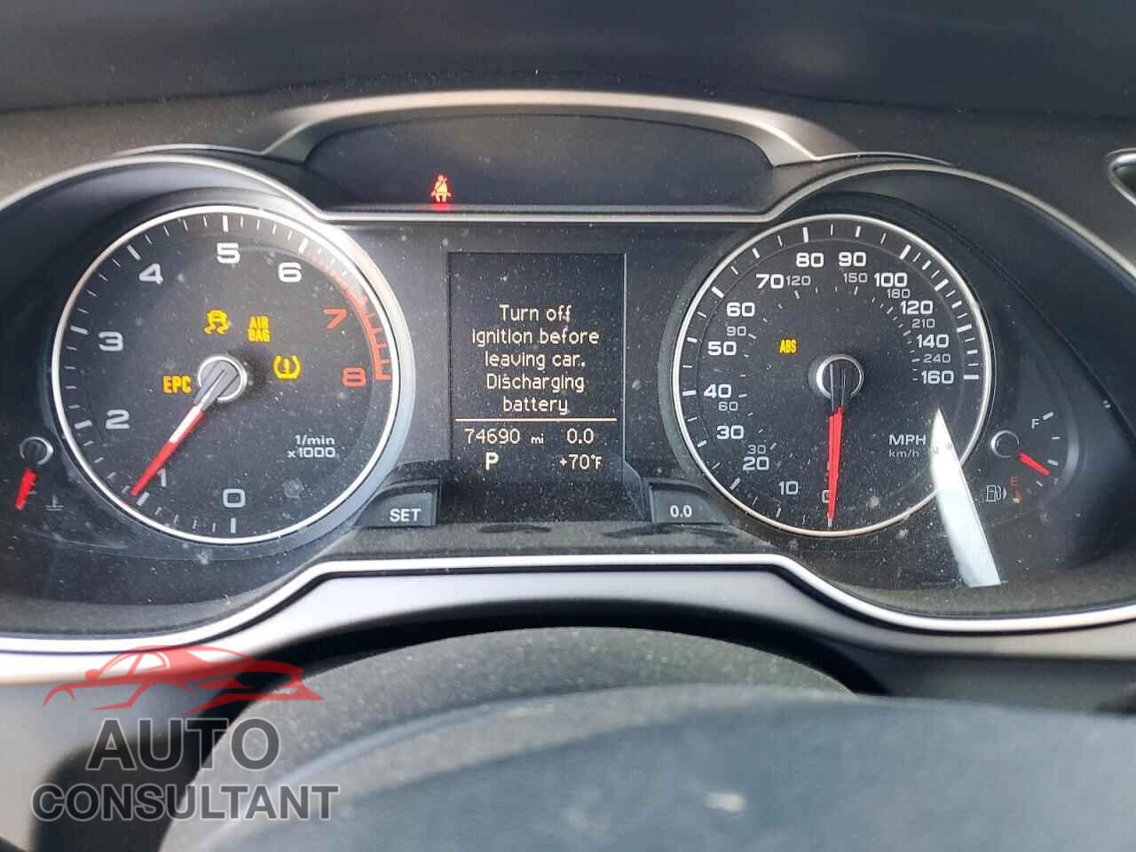 AUDI A4 2013 - WAUAFAFL4DN048701