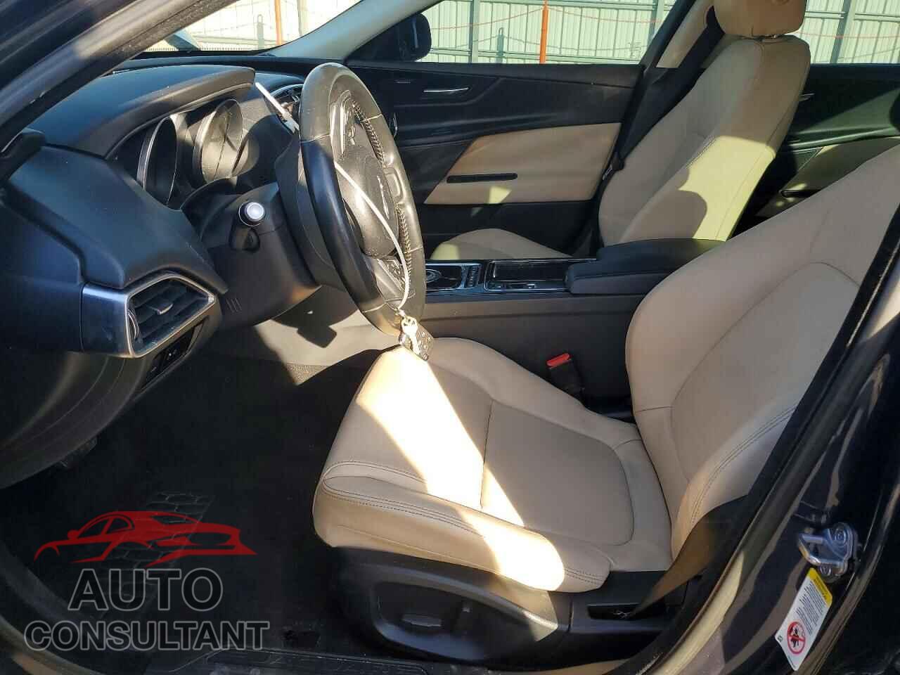 JAGUAR XE 2018 - SAJAD4FX7JCP34401