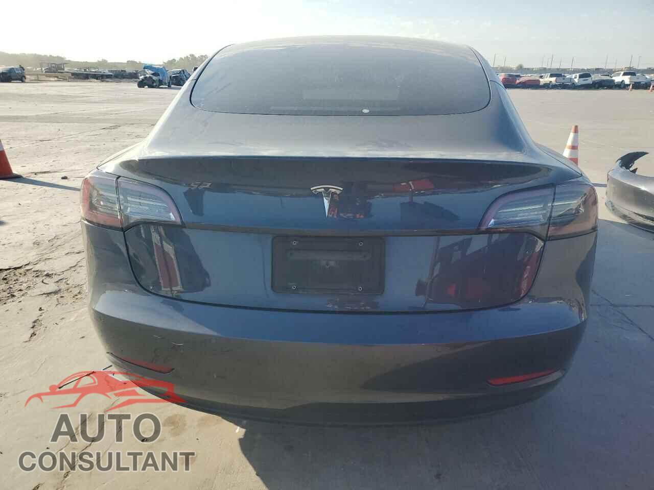 TESLA MODEL 3 2021 - 5YJ3E1EA0MF976700