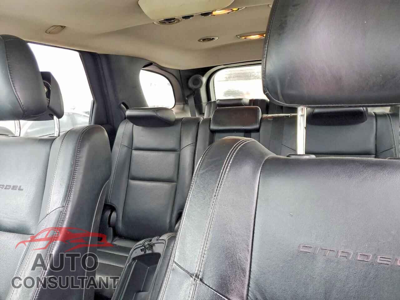 DODGE DURANGO 2015 - 1C4SDJET3FC843204