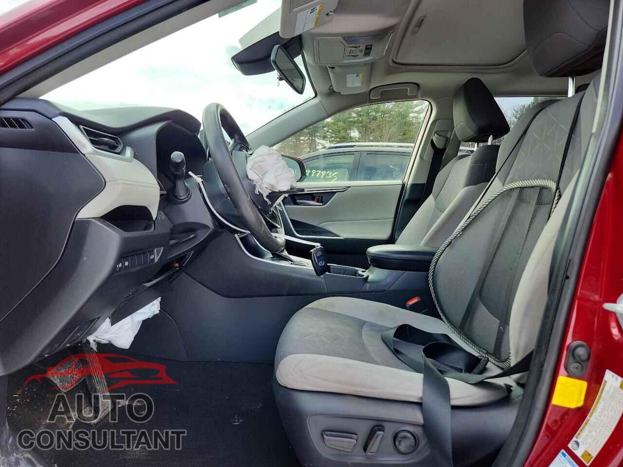 TOYOTA RAV4 2019 - JTMP1RFV6KD042896