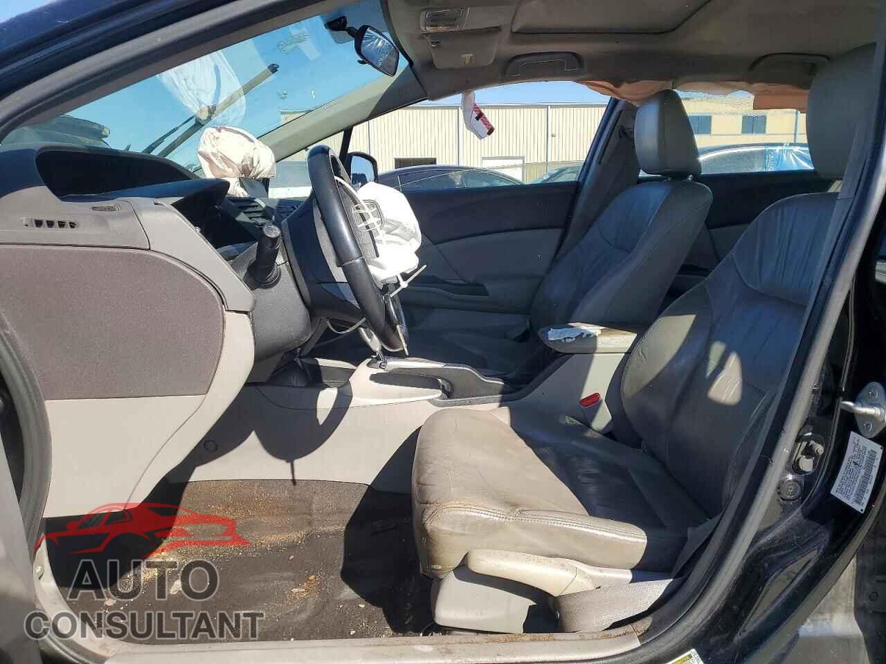 HONDA CIVIC 2012 - 2HGFB2F95CH551483